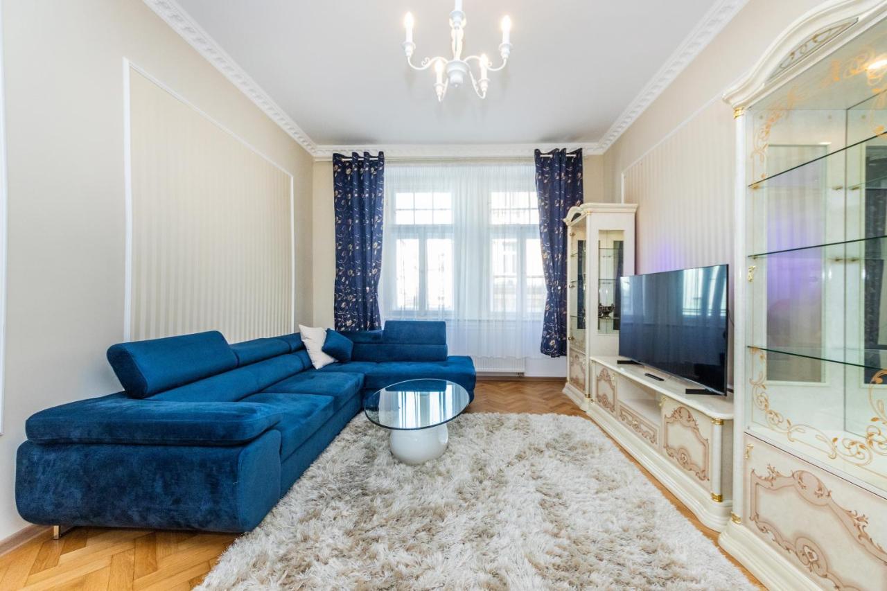 Prostorný třípokojový apartmán u nábřeží Vltavy Praga Exterior foto